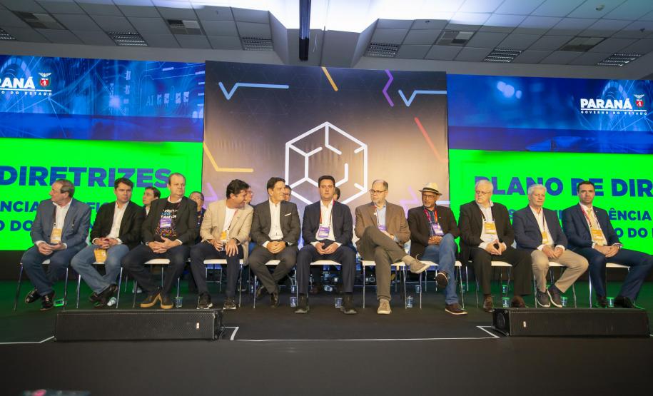 Tecpar e Sebrae-PR formalizam parceria em projeto de inovação em saúde e biotecnologia