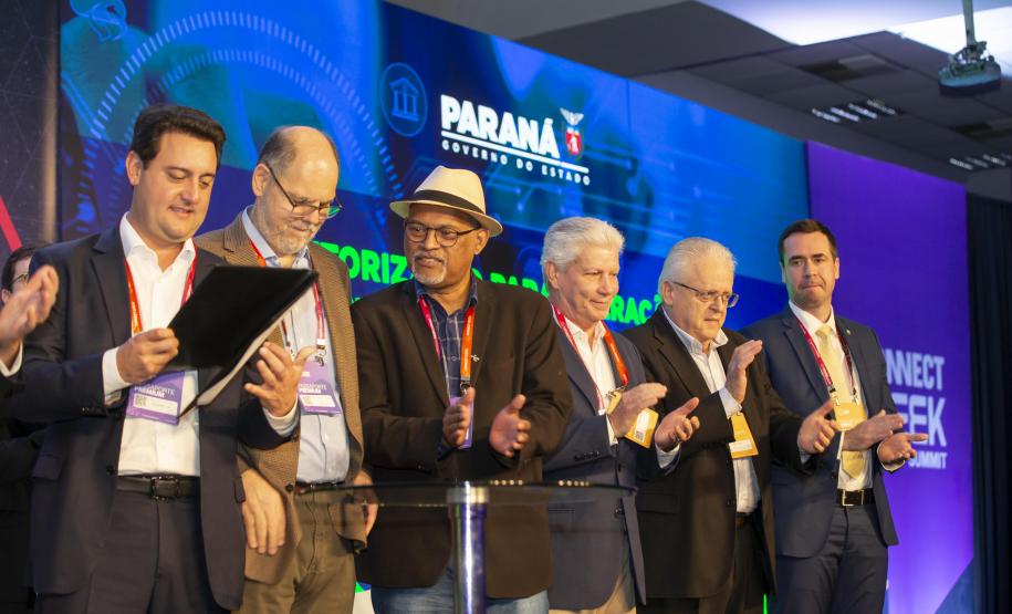 Tecpar e Sebrae-PR formalizam parceria em projeto de inovação em saúde e biotecnologia