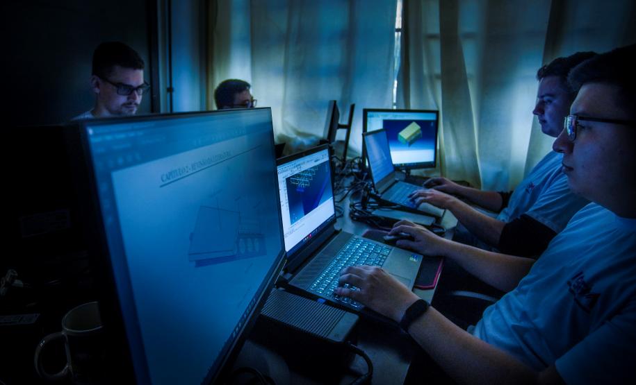 Pesquisa da UEM aponta viabilidade do aço reforçado por nióbio na construção civil