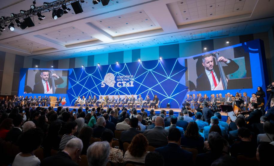 Paraná discute diretrizes para a ciência, tecnologia e inovação em conferência em Brasília