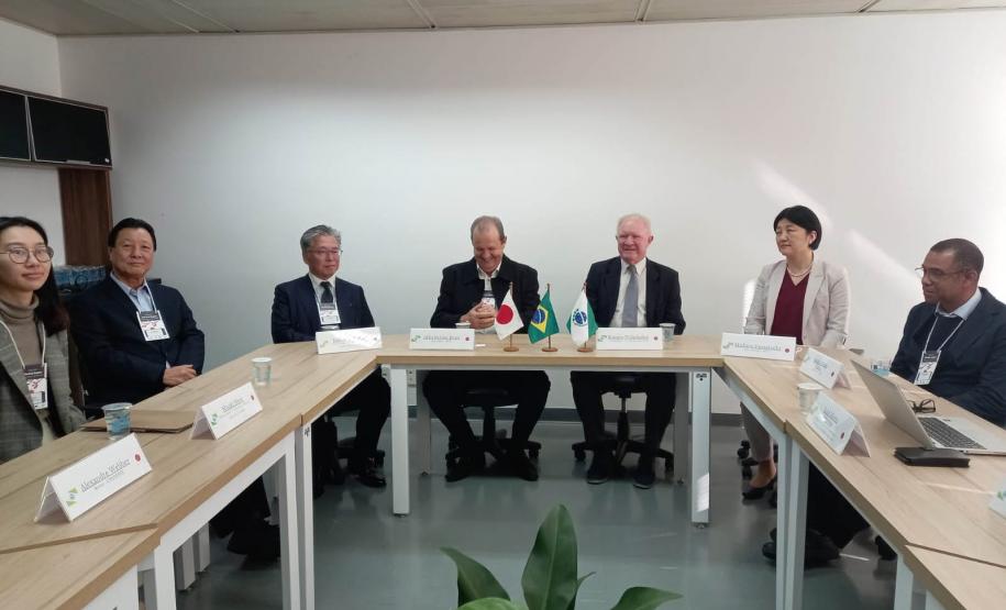 Paraná firma acordo para intercâmbio de estudantes com universidade do Japão