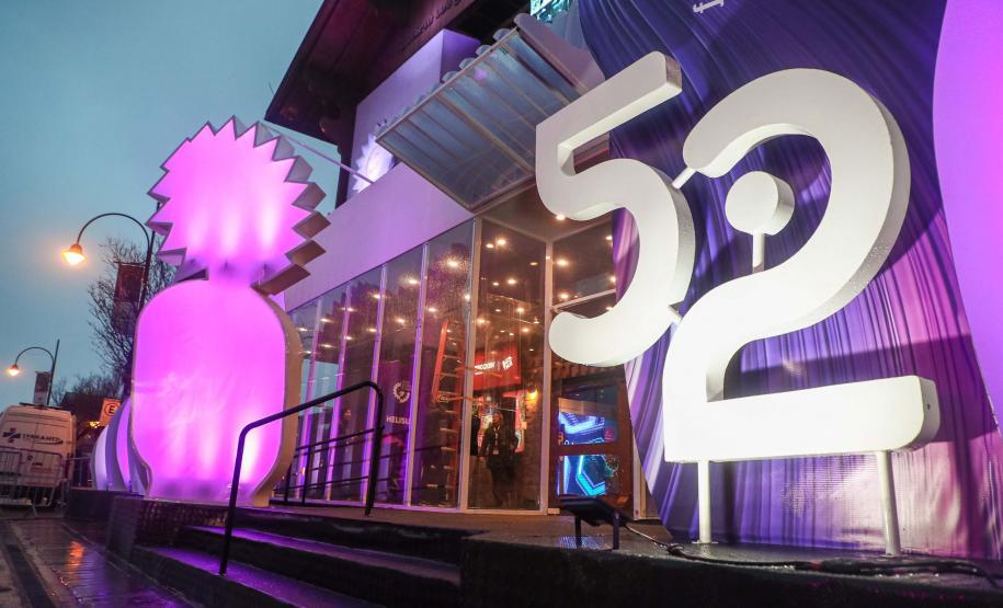 Com filme apoiado pelo Estado, cineasta do Paraná recebe prêmio em Gramado