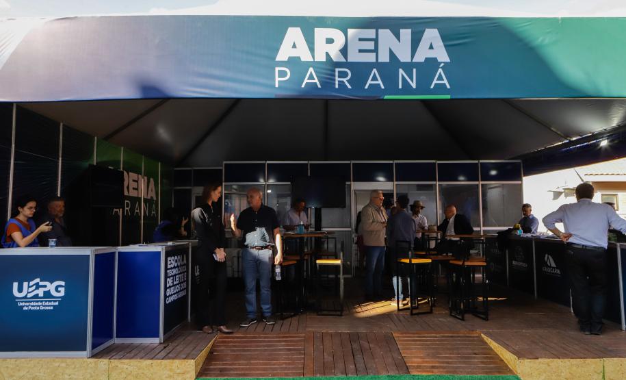 Na Agroleite, Arena Paraná apresenta projetos científicos e programas para os produtores