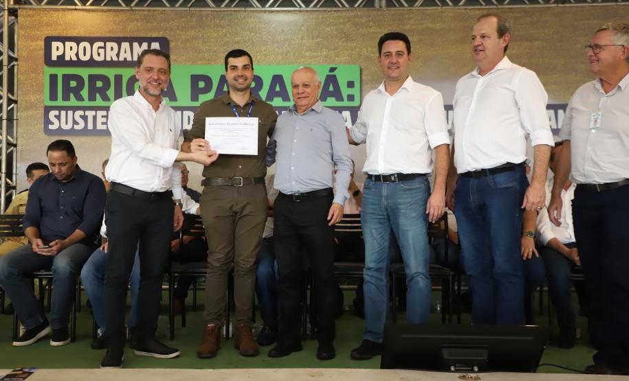 Governador lança programa de irrigação no campo com juros subsidiados pelo Estado