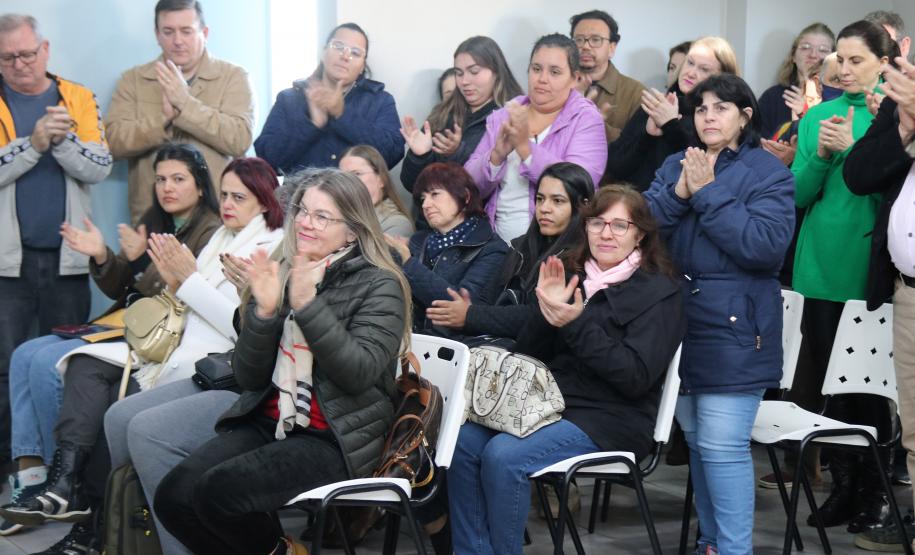 Unioeste presta homenagens a professores, médicos e ex-alunos vítimas de acidente aéreo