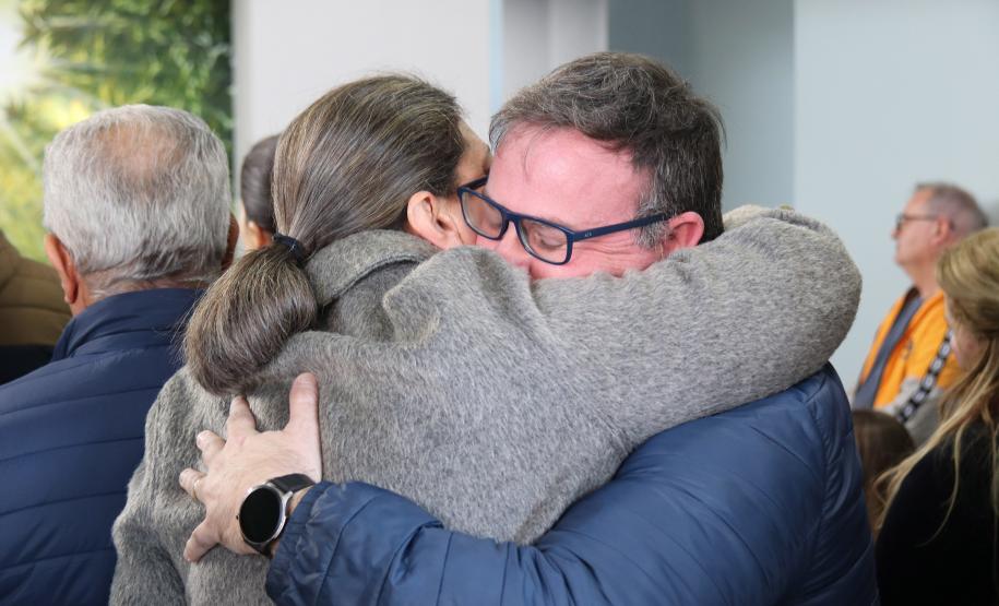 Unioeste presta homenagens a professores, médicos e ex-alunos vítimas de acidente aéreo