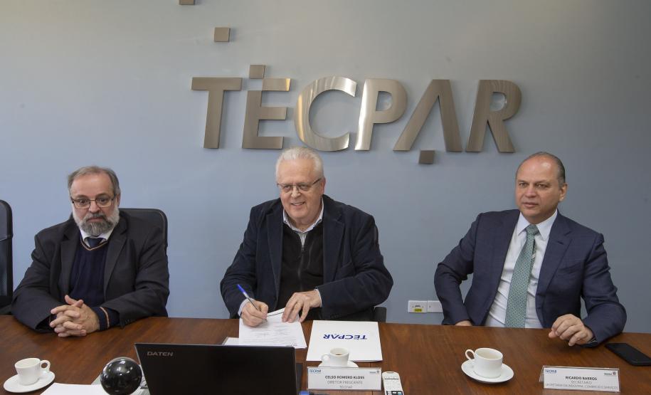 Tecpar assina contrato para obras de infraestrutura de parque tecnológico em Maringá