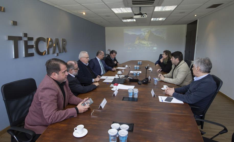 Tecpar assina contrato para obras de infraestrutura de parque tecnológico em Maringá