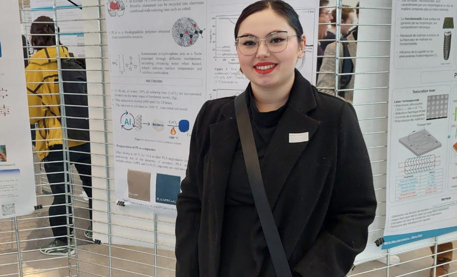 Pesquisadora da Unicentro inova com transformação de resíduo de alumínio como base em tratamento de água e pigmento para indústria