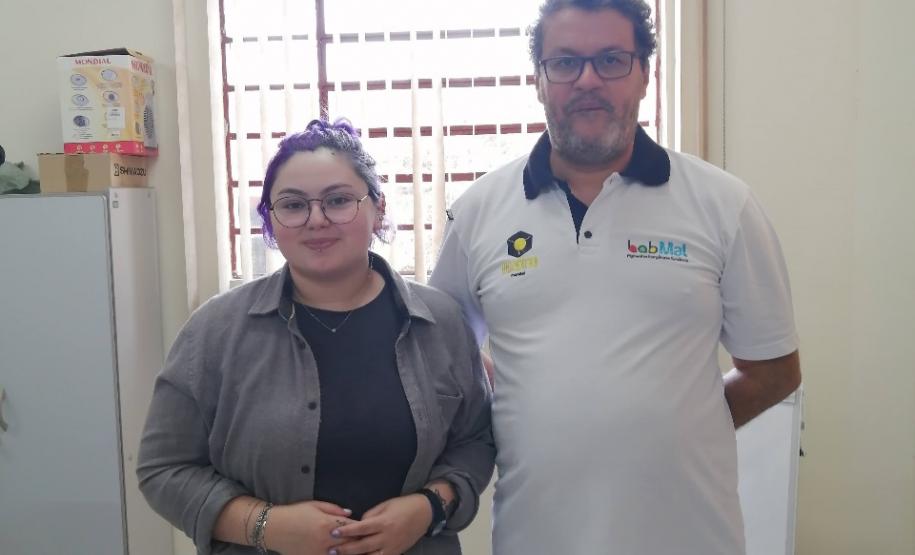 Pesquisadora da Unicentro inova com transformação de resíduo de alumínio como base em tratamento de água e pigmento para indústria