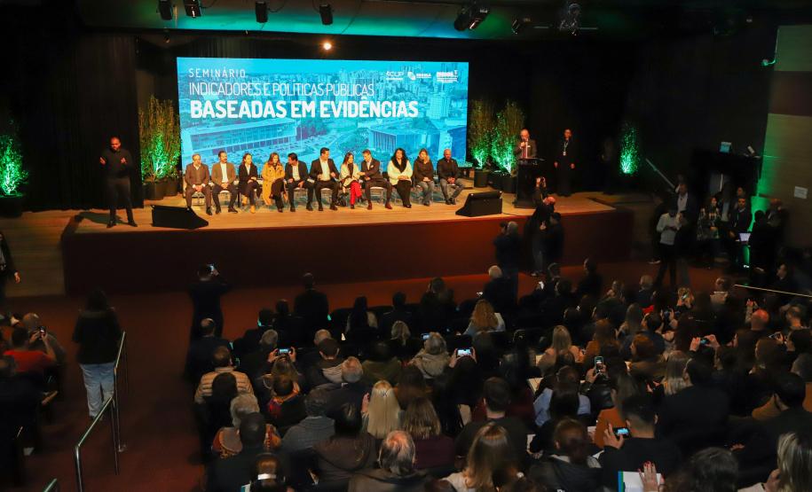 O governador Carlos Massa Ratinho Junior participa nesta quarta-feira (18) do seminário sobre os Indicadores e Políticas Públicas Baseadas em Evidências, no auditorio do Museu Oscar Niemeyer