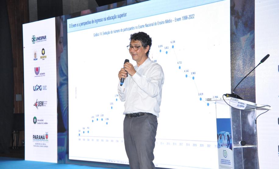 Universidades estaduais buscam oportunidades para o avanço do ensino superior do Paraná