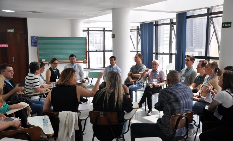 Universidades estaduais buscam oportunidades para o avanço do ensino superior do Paraná