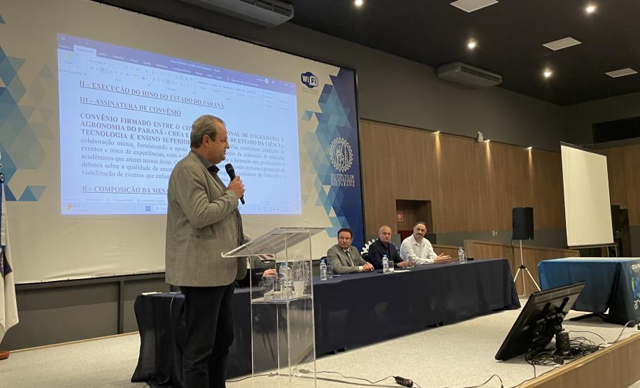 Governo renova parceria com o Crea-PR para formação profissional e acadêmica