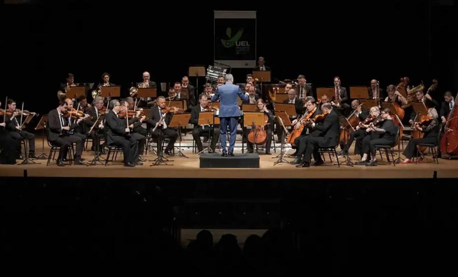 Orquestra da UEL apresenta Mozart, Bennett e Mendelssohn com maestro britânico