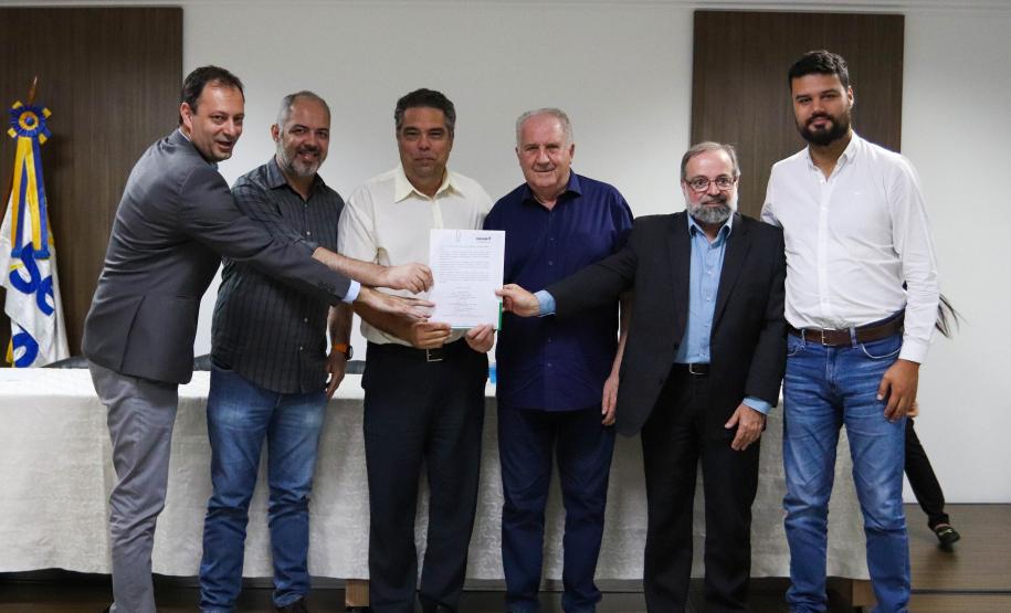 Paraná adere à rede mundial Oceano Limpo pela limpeza e preservação do mar e costas