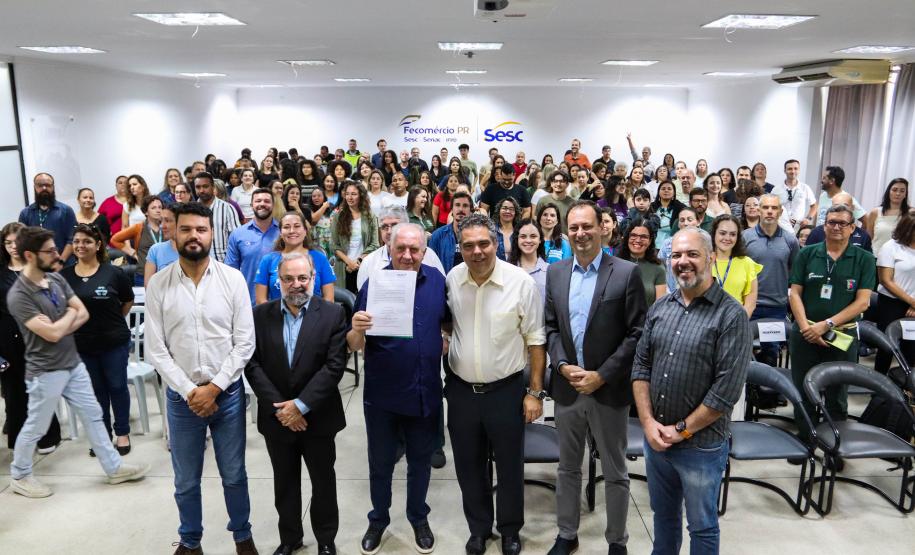 Paraná adere à rede mundial Oceano Limpo pela limpeza e preservação do mar e costas