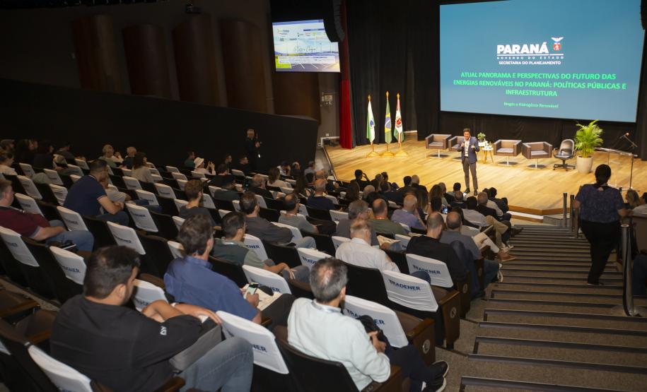Promovida pelo Tecpar, Smart Energy 2024 aborda mudanças da matriz energética