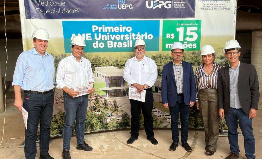 Secretários estaduais vistoriam obras do primeiro AME Universitário do país