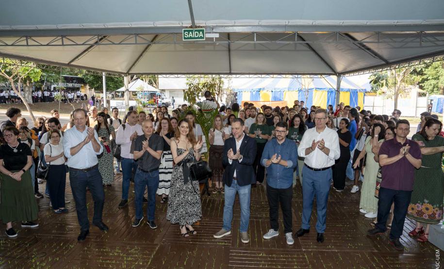 Pavilhão científico reúne milhares de visitantes e abre Paraná Faz Ciência na UEM