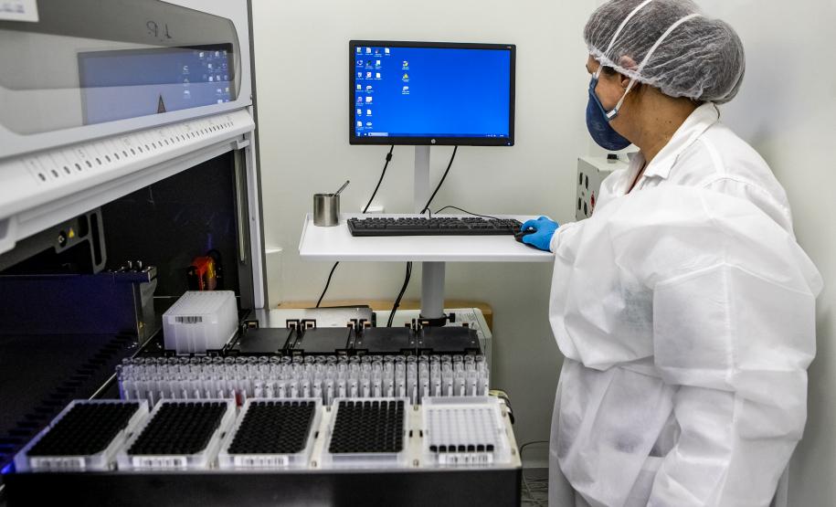 Prestes a superar marca de 2023, Lacen ultrapassa meio milhão de exames em 2024