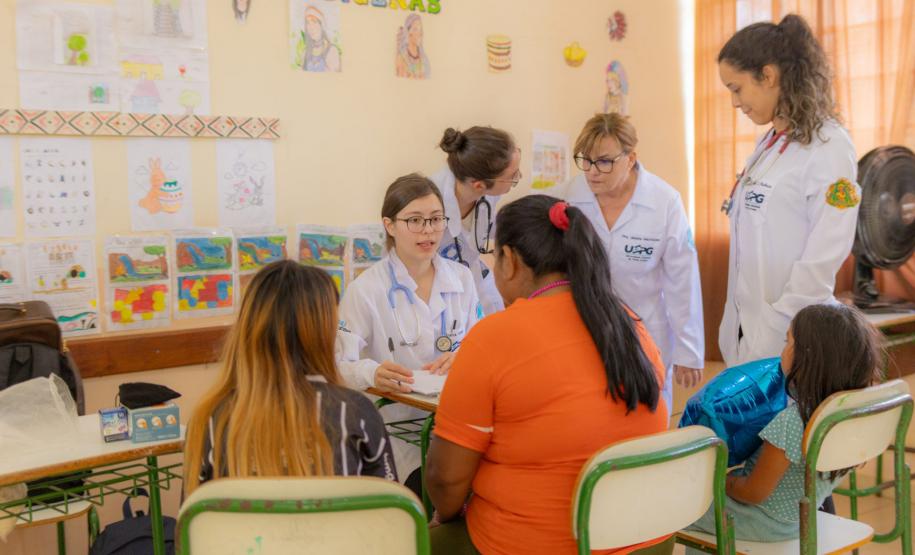 UEPG leva serviços de saúde e atendimentos para aldeia indígena em Ortigueira