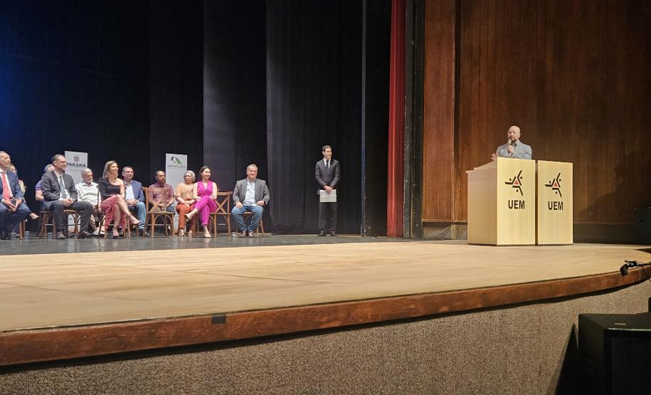 Mobilização de recursos e de iniciativas voltadas ao desenvolvimento da popularização da ciência foi destaque na abertura da Semana Paraná Faz Ciência