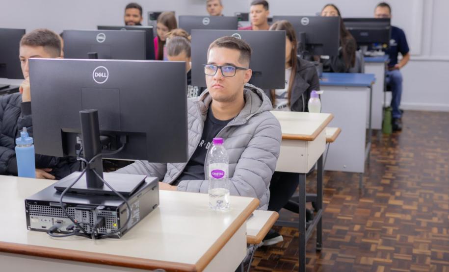 Paraná é o quarto estado com mais estudantes universitários do Brasil, aponta Censo