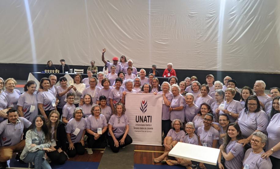 Unespar sedia encontro de programas de extensão voltados para pessoas idosas