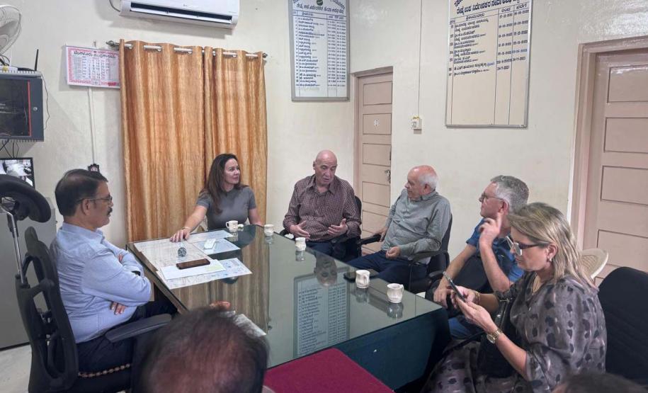 Paraná conhece experiência da Índia para impulsionar cadeia da sericicultura