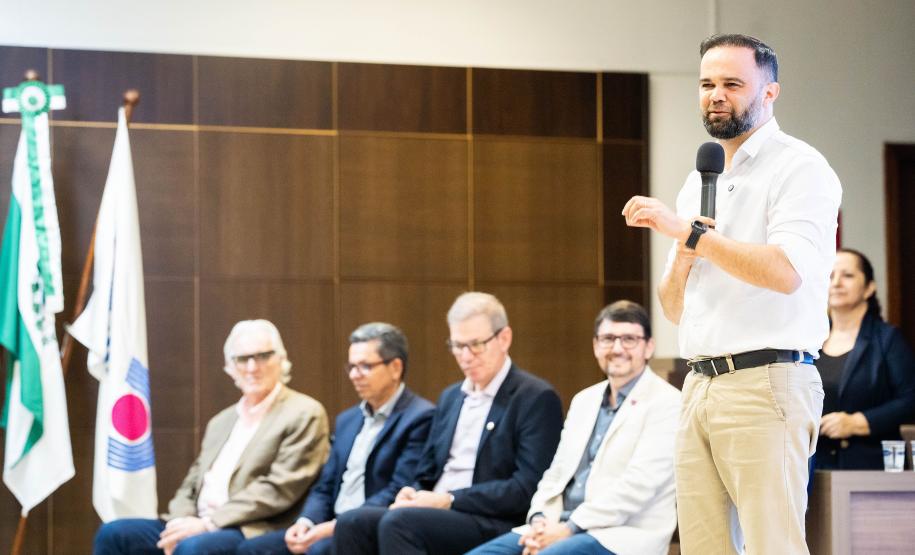 Governo lança Aprova Paraná Universidades para ampliar acesso ao Ensino Superior