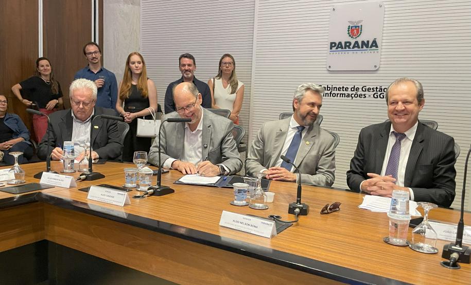 Avanço científico: Governo do Paraná premia projetos que conectam academia e sociedade
