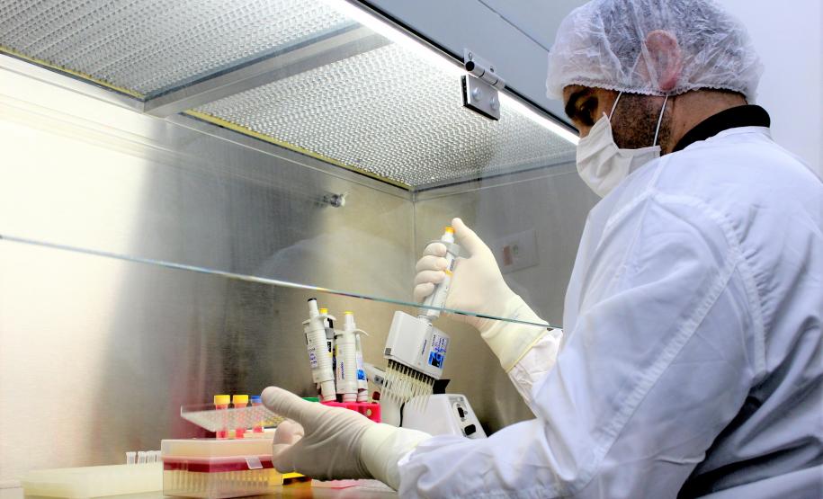 Em três anos, Tecpar atendeu viajantes de 39 países com serviço de sorologia antirrábica