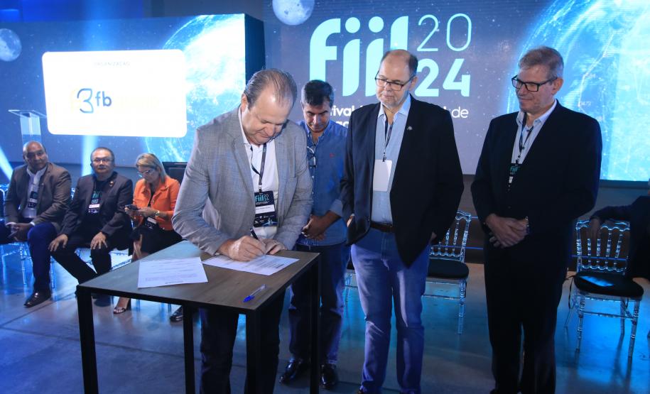 Paraná lança editais para capacitar empreendedores e expandir conectividade em ambientes de inovação