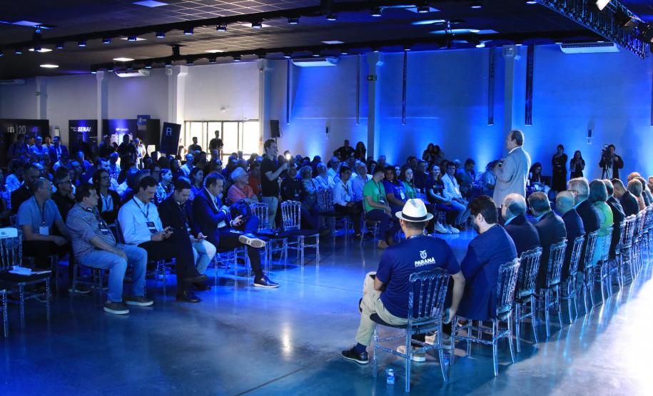Paraná lança editais para capacitar empreendedores e expandir conectividade em ambientes de inovação