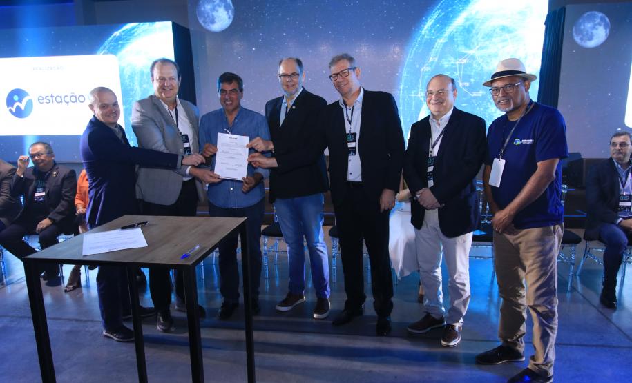 Paraná lança editais para capacitar empreendedores e expandir conectividade em ambientes de inovação