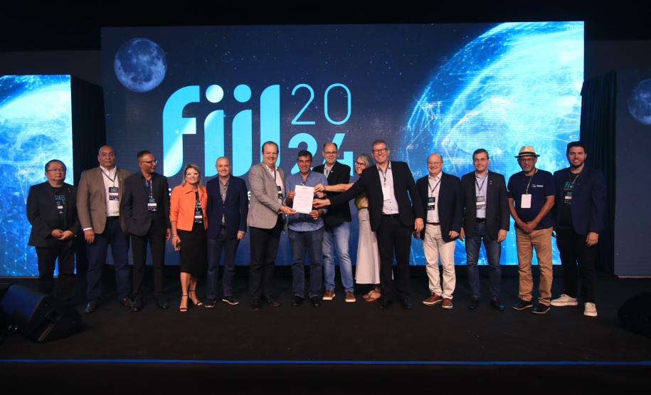 Paraná lança editais para capacitar empreendedores e expandir conectividade em ambientes de inovação