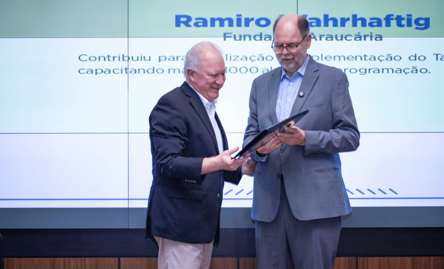 Prêmio Mecenas da Inovação homenageia 16 pessoas de destaque na área no Paraná