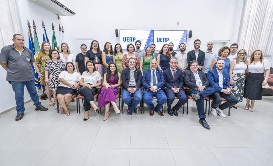 Maior contratação da história: UENP empossa 33 novos docentes