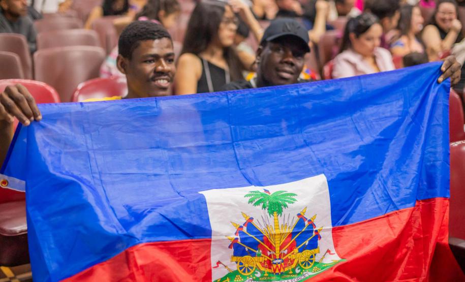 UEPG forma mais uma turma de imigrantes no curso de Língua Portuguesa