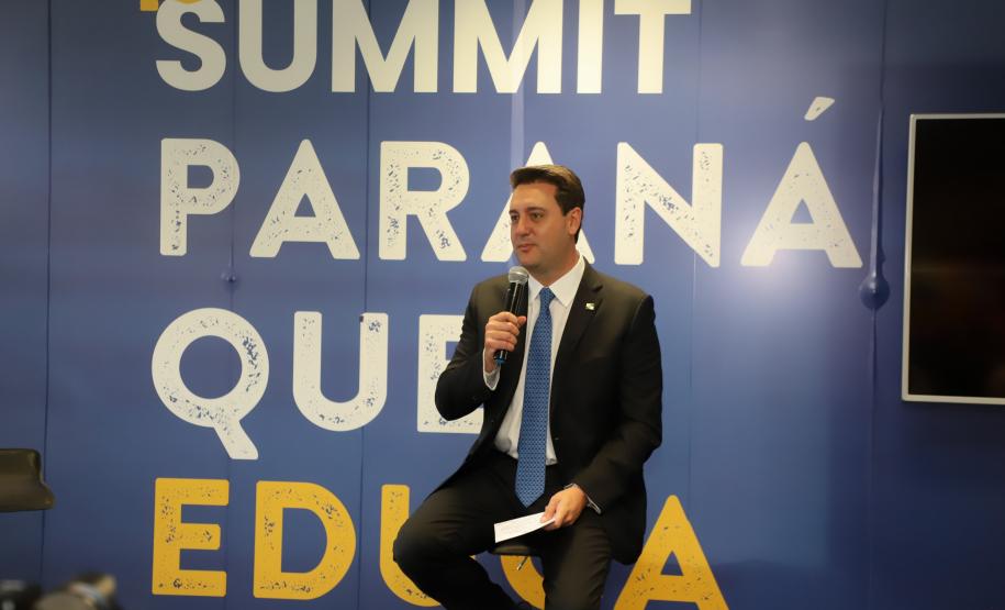 Ratinho Junior destaca conquistas da educação em evento da Gazeta do Povo