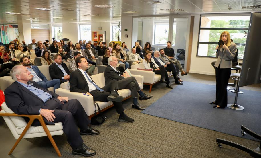 Ratinho Junior destaca conquistas da educação em evento da Gazeta do Povo