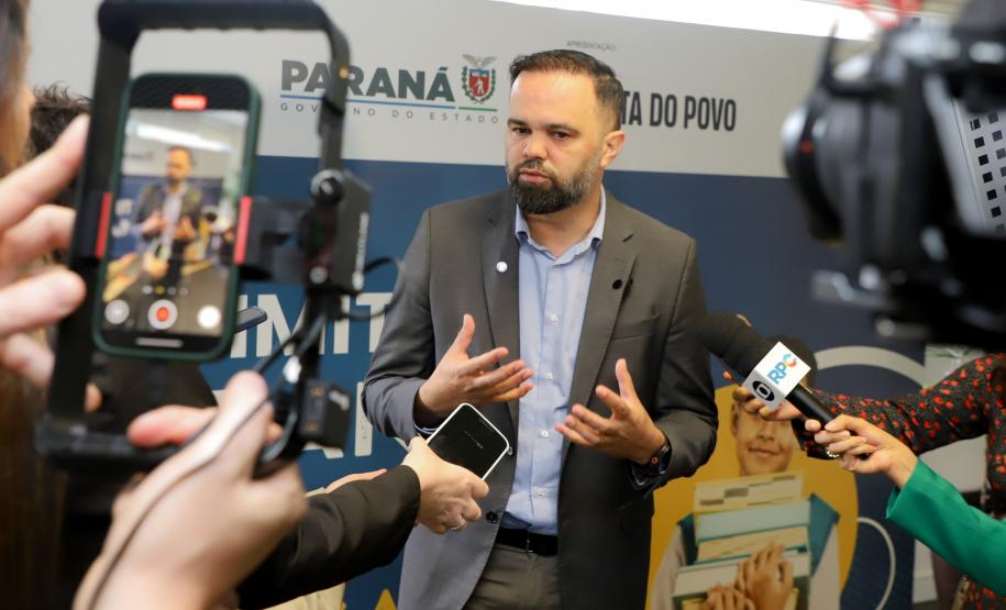 Ratinho Junior destaca conquistas da educação em evento da Gazeta do Povo