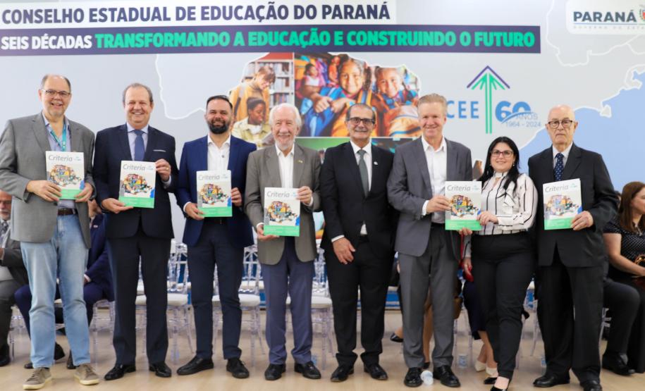 Conselho Estadual de Educação homenageia melhores instituições de ensino do Paraná