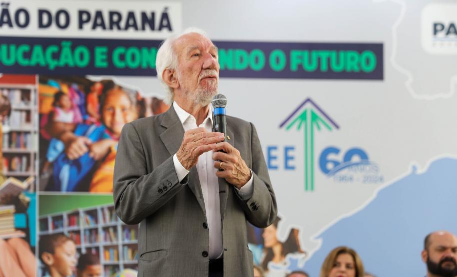 Conselho Estadual de Educação homenageia melhores instituições de ensino do Paraná