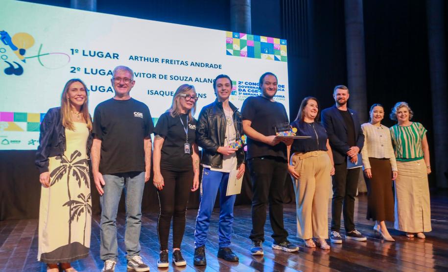 CGE divulga melhores agentes de 2024 e vencedores de concurso de redação