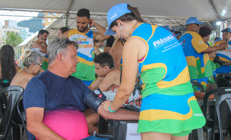 Verão Maior Paraná: universidades estaduais levam ações de ciência, lazer e saúde ao Litoral