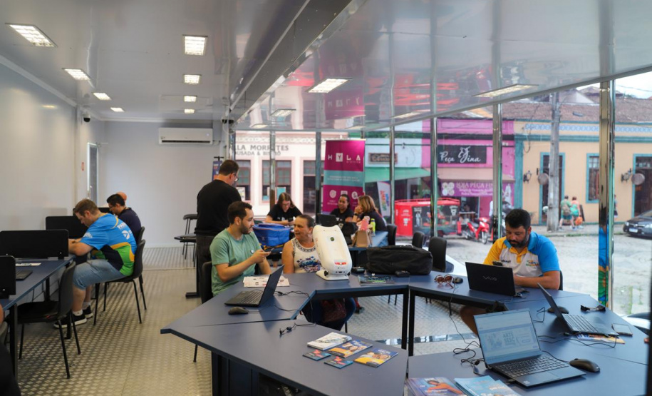 Morretes recebe estreia da Carreta da Inovação e recursos para nova agência municipal