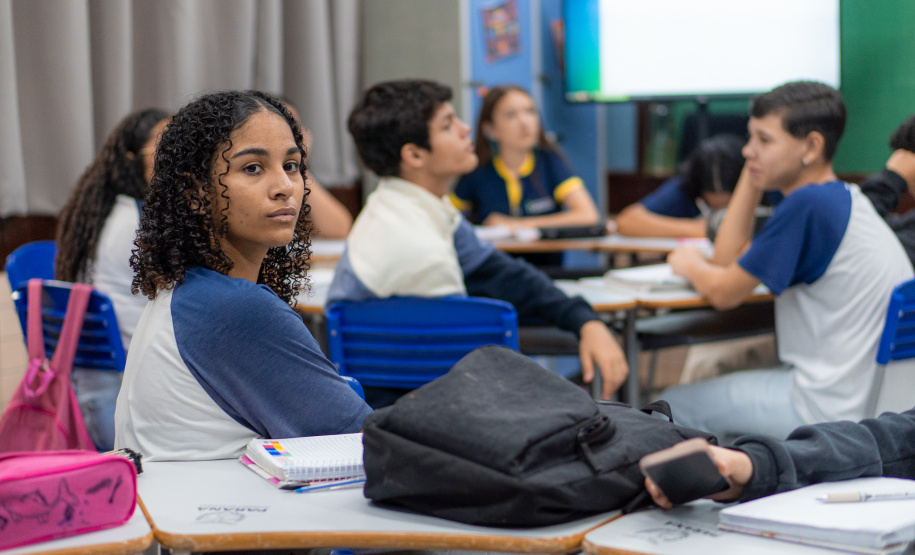 Adesão ao Aprova Paraná Universidades encerra na quinta; 30 mil alunos já se inscreveram