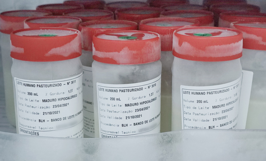 Alta de 77%: bancos de leite dos HUs atenderam milhares de mães e bebês em 2024